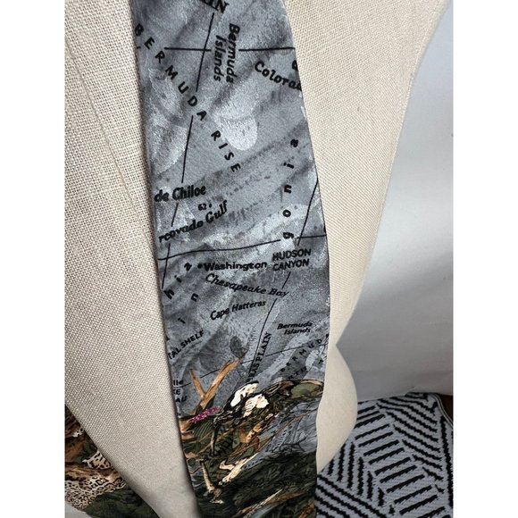 Wembley Endangered Species Made in USA Tie  OS Greens  Animals Silk - Picture 14 of 16